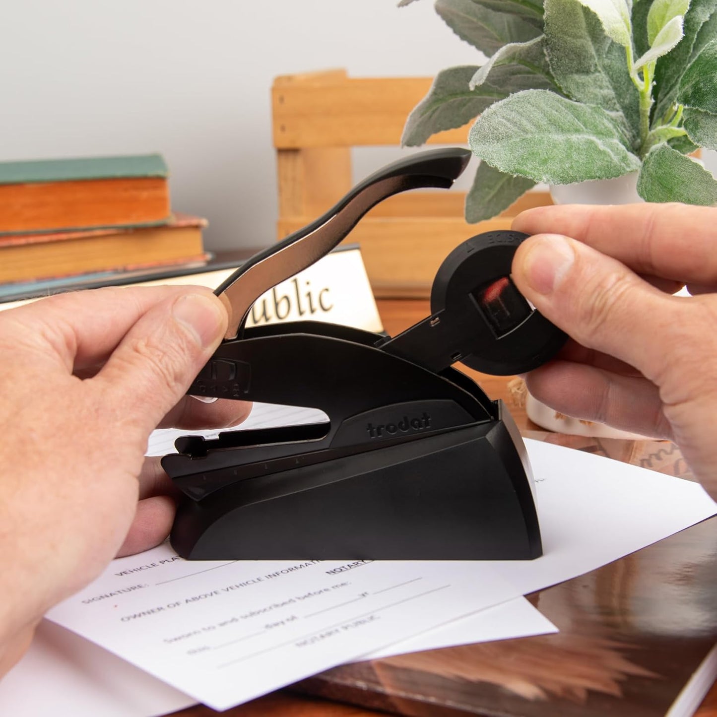 North Carolina Round Notary Embosser | Official State Embosser | Official Seals | Meets State Specifications (North Carolina, Round Embosser)