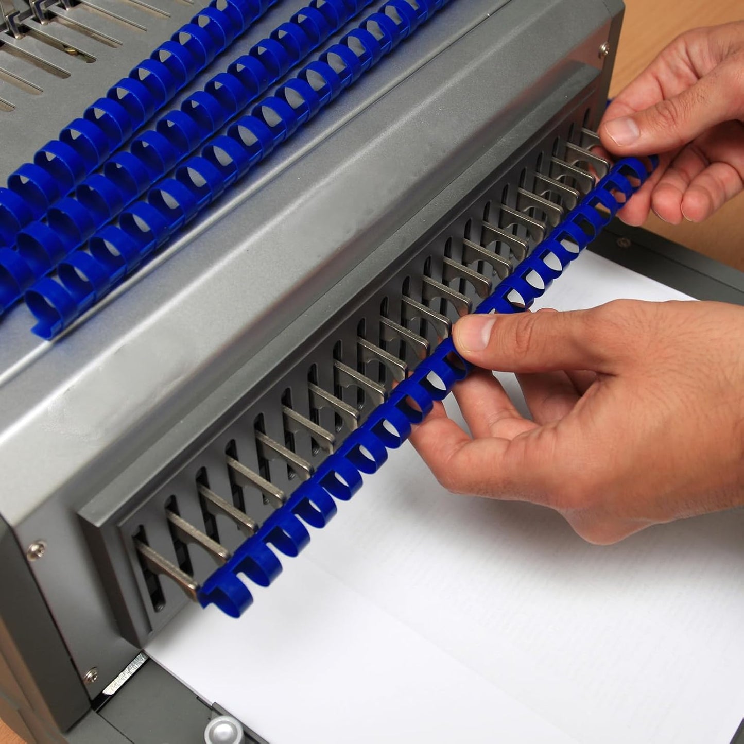 PATIKIL 6mm (1/4") Plastic Binding Combs, 50 Pcs 21 Rings Comb Binding Spines 20 Sheet Capacity Letter Size for Binding Paper Sheets, Red