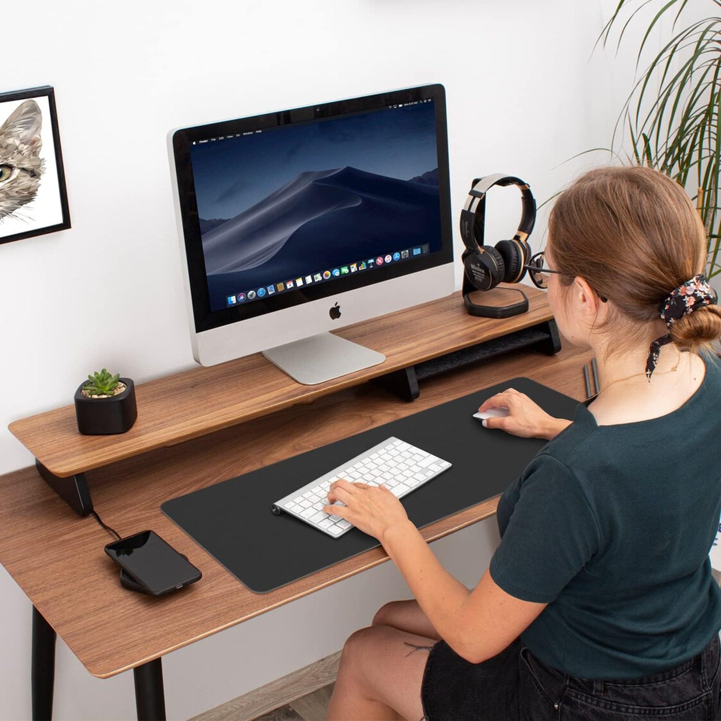 Aothia Double-Sided PU Leather Desk Pad - Non-Slip Large Mouse Pad & Desk Mat for Office, Home - Waterproof, Easy to Clean, Durable Dual-Sided Surface (23.6"x13.7", Black)