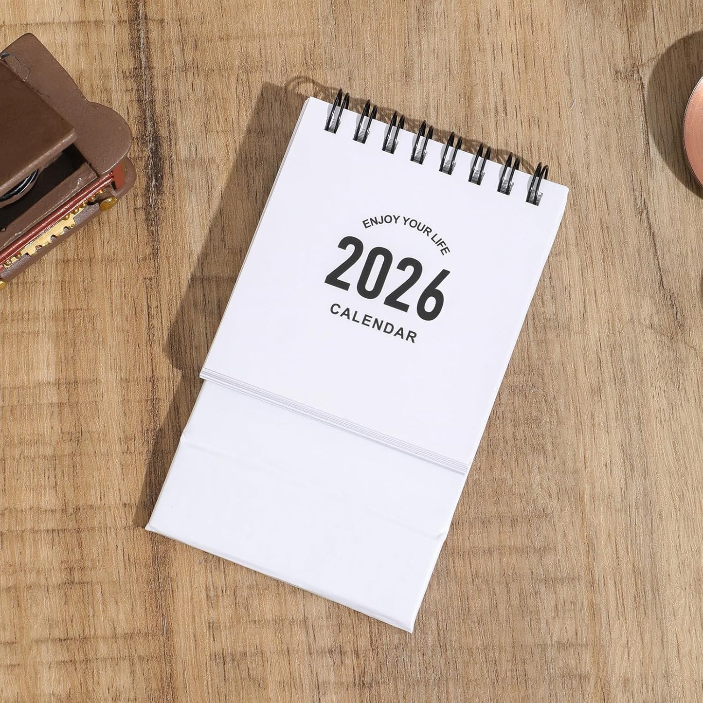 Mini Desk Calendar 2025-2026 - Small Desk Calendar Runs from July 2025 to Dec 2026, Monthly Calendar 250gsm Thick Paper Twin-Wire Binding with Stickers for Home Office School (Mini white)